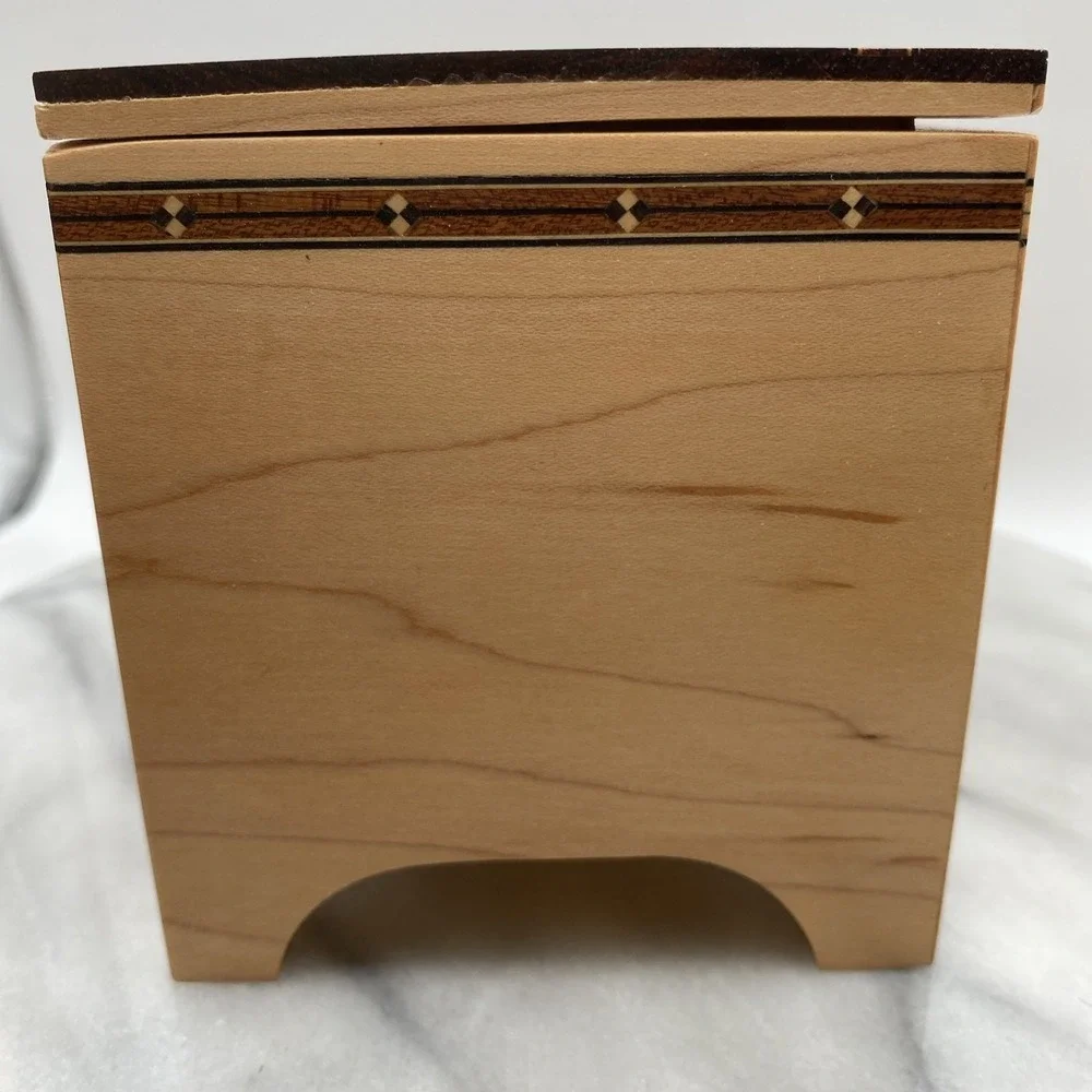 Maple Wood Trinket/Jewelry Box /Removeable Lid/ Inlay Wood 7